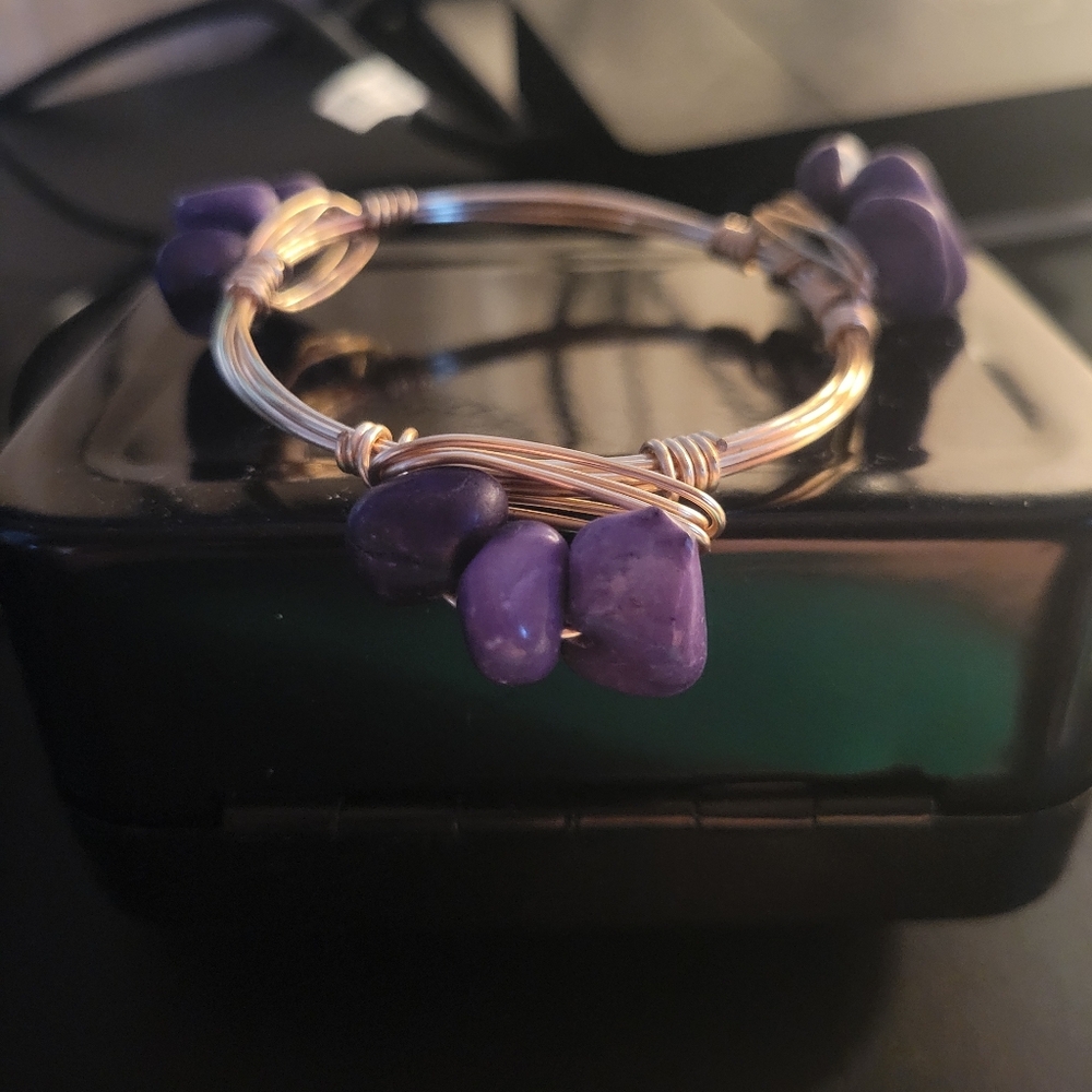 5/$25 Elegant Deep Purple and Gold Wire Bracelet